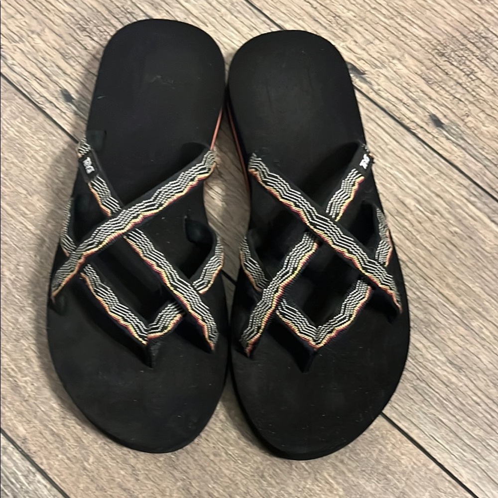 Teva Olawahu Black Sandals with Multicolor Straps